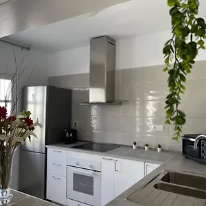 https://el-bomboncito-a-200mts-de-la-playa.puertodelcarmen-hotels.org