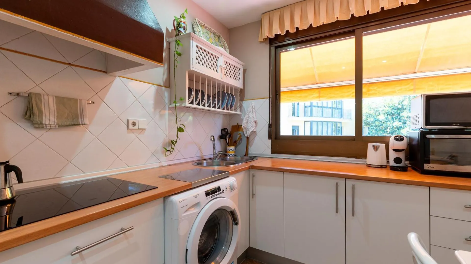 Penthouse!!! Center Of Seville!!! 2 Bedroom + 2 Bath!!! Seville