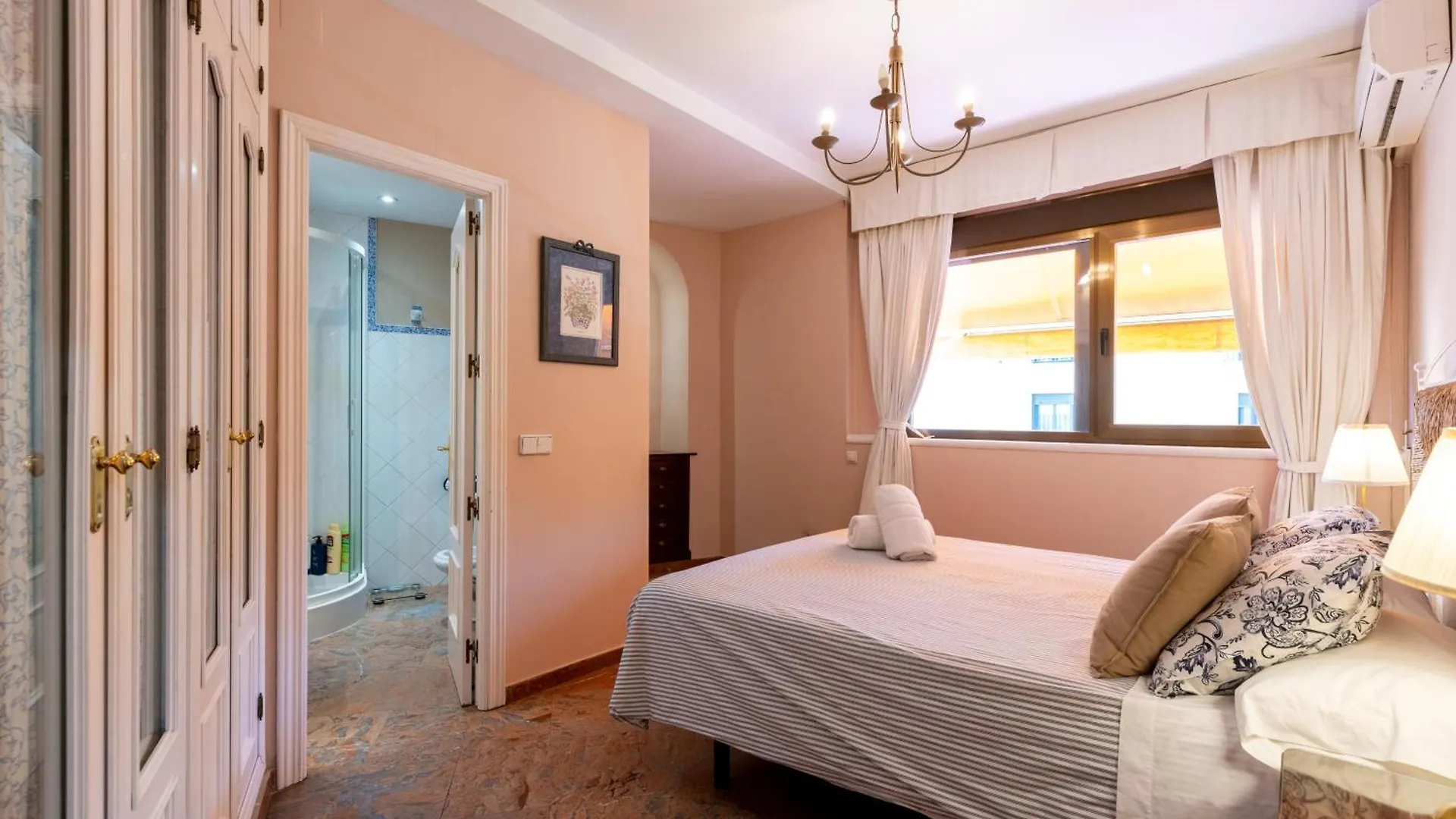 Penthouse!!! Center Of Seville!!! 2 Bedroom + 2 Bath!!! Apartment